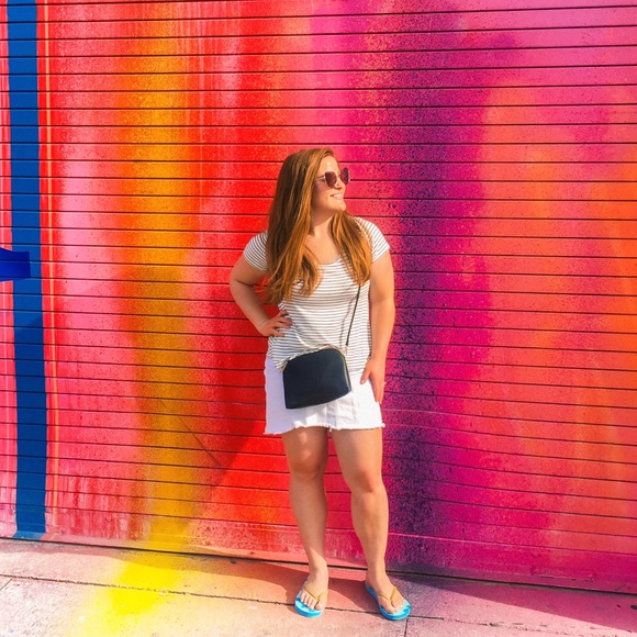 Meet your Posher, Sarah - Picture 1 of 1